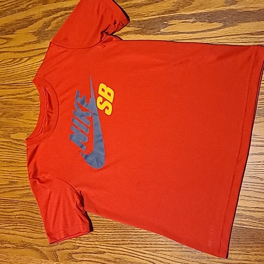 Nike SB Athletic Shirt  - Boys Medium